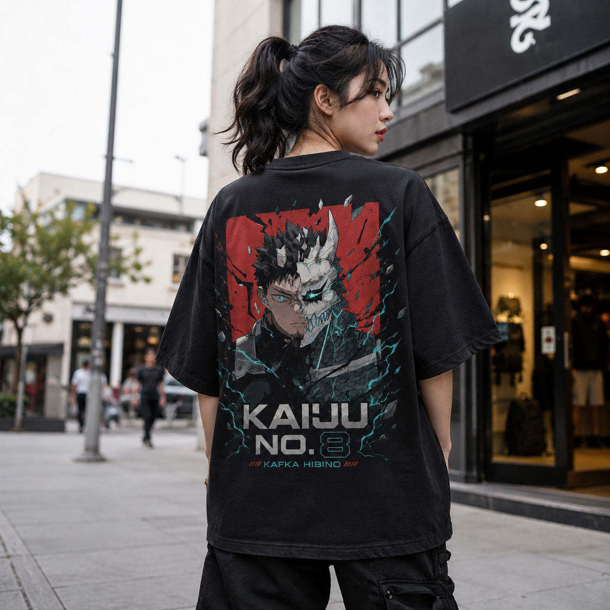 Black t-shirt with Kafka Hibino Kaiju No. 8 Kafka Hibino Split graphic – photo 3