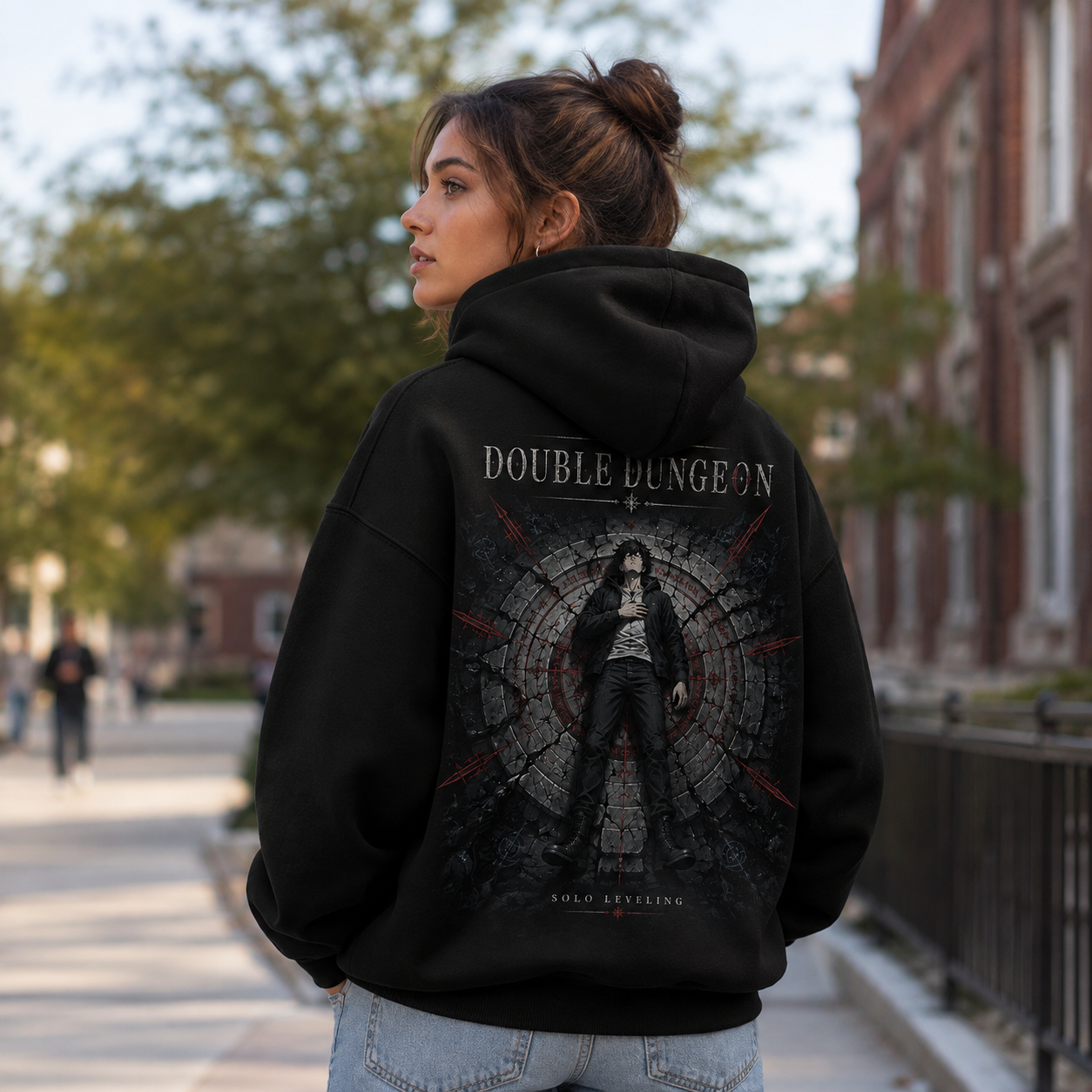 Black hoodie with Sung Jin-Woo Solo Leveling Double Dungeon graphic – photo 3